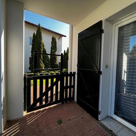 Bel Appartement T3 Avec Jardin, Piscine Et Parking, Proche Plage A Hendaye - Fr-1-239-739 Buitenkant foto